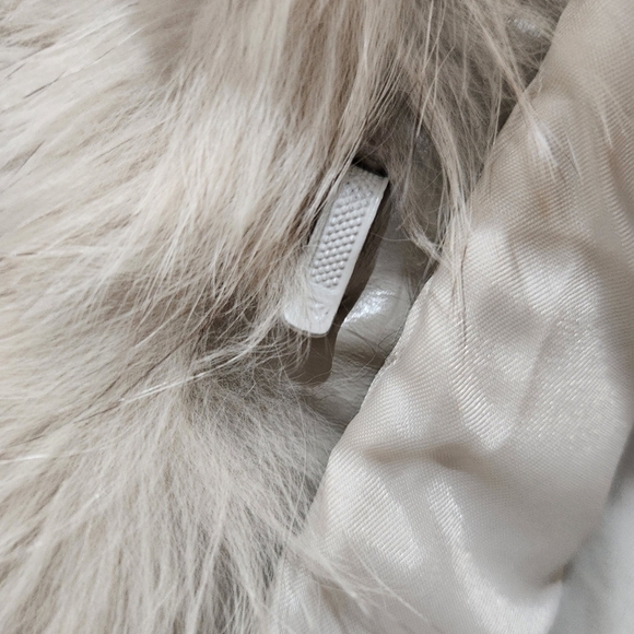 SAGA FOX BLUE FOX FUR BY WILSON,WOMEN'S LARGE - Picture 13 of 16